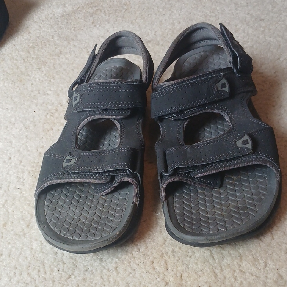 The North Face Black and Gray Sandals with Textured Strap - Picture 4 of 6